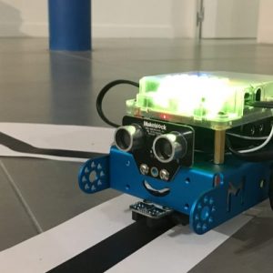 Le petit robot, prêt à en découdre!